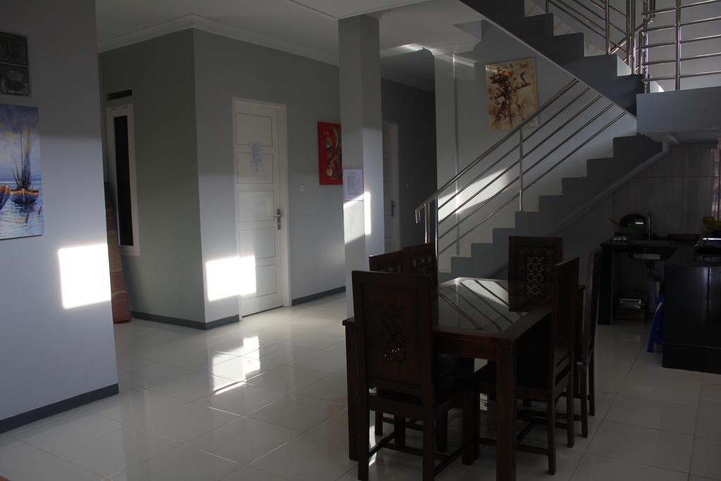 Shafa House Hotel บูกิตติงกี ภายนอก รูปภาพ